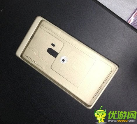 中國諾基亞粉絲打造的土豪金版Lumia920