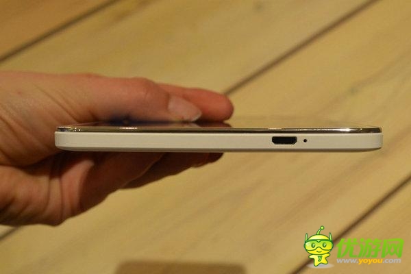 華為發(fā)布7英寸MediaPad X1 國行定價(jià)3G版1799