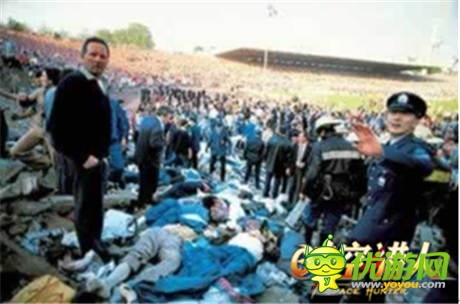 ”騷年“又要打砸搶？大批足球流氓正在來襲