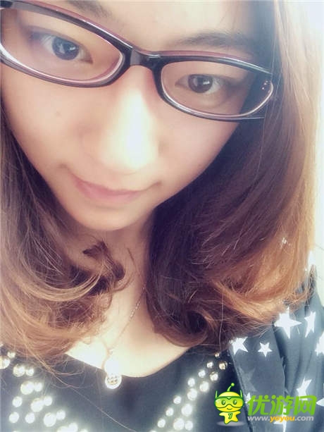 卓越游戲女職員參選職場(chǎng)麗人秀精致麗人照曝光