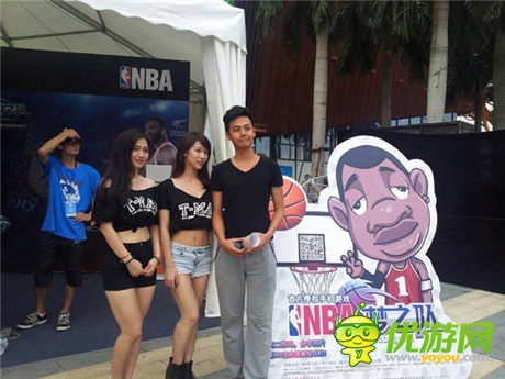 NBA籃球國度揭幕 格林?jǐn)y球迷暢玩《NBA夢之隊(duì)》