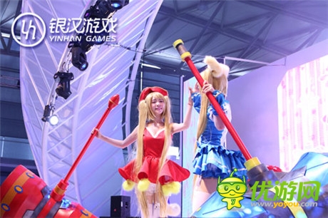 耀舞耀時(shí)尚 2014ChinaJoy銀漢游戲展臺采風(fēng)