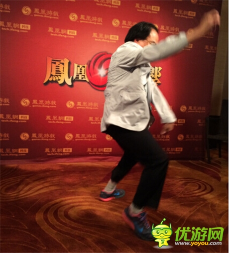 鳳凰游戲?qū)ＴL溫瑞安 “偽”巨俠”秀“真”功夫