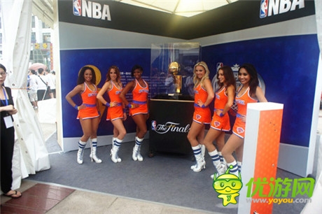 巨星助陣《NBA夢(mèng)之隊(duì)》展臺(tái) NBA籃球國(guó)度杭州站火辣開(kāi)啟