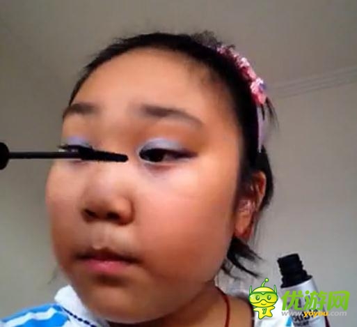 碉堡了！小學(xué)生教你如何化妝