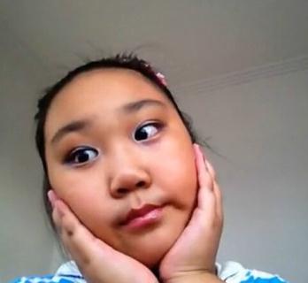 碉堡了！小學(xué)生教你如何化妝