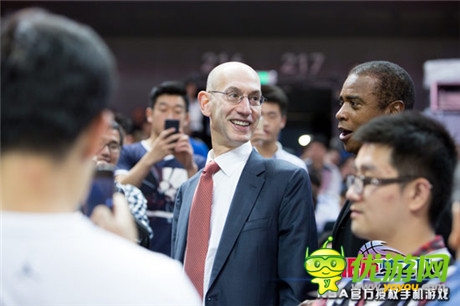 與NBA巨星對抗《NBA夢之隊》引爆“NBA球迷日”